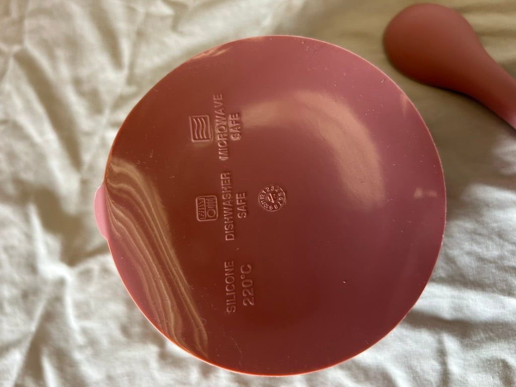 Xabono Baby Plates with Suction BPA Free Suction Plates for Baby Easy to Wash Suction Bowls for Baby and Silicone Baby Spoon Ejoyable Desing Baby Bowls First Food (Dusty Rose)