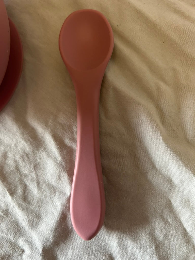 Xabono Baby Plates with Suction BPA Free Suction Plates for Baby Easy to Wash Suction Bowls for Baby and Silicone Baby Spoon Ejoyable Desing Baby Bowls First Food (Dusty Rose)