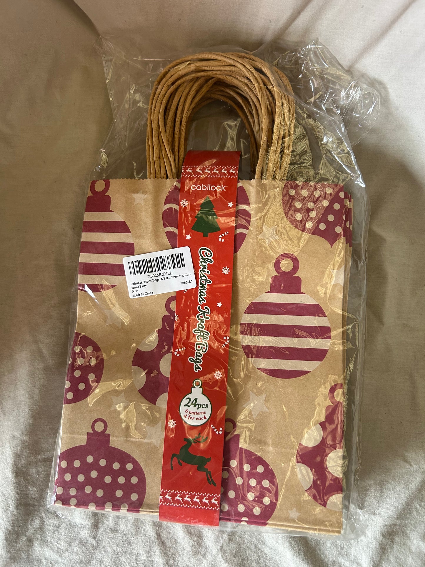 24 PCS Kraft Christmas Bags, Cabilock 6 Style Christmas Gift Bags for Presents, Christmas Wrapping Bag Gift Wrap Bags Xmas Present Bags with Handle, Small Paper Christmas Gift Box for Festival Party