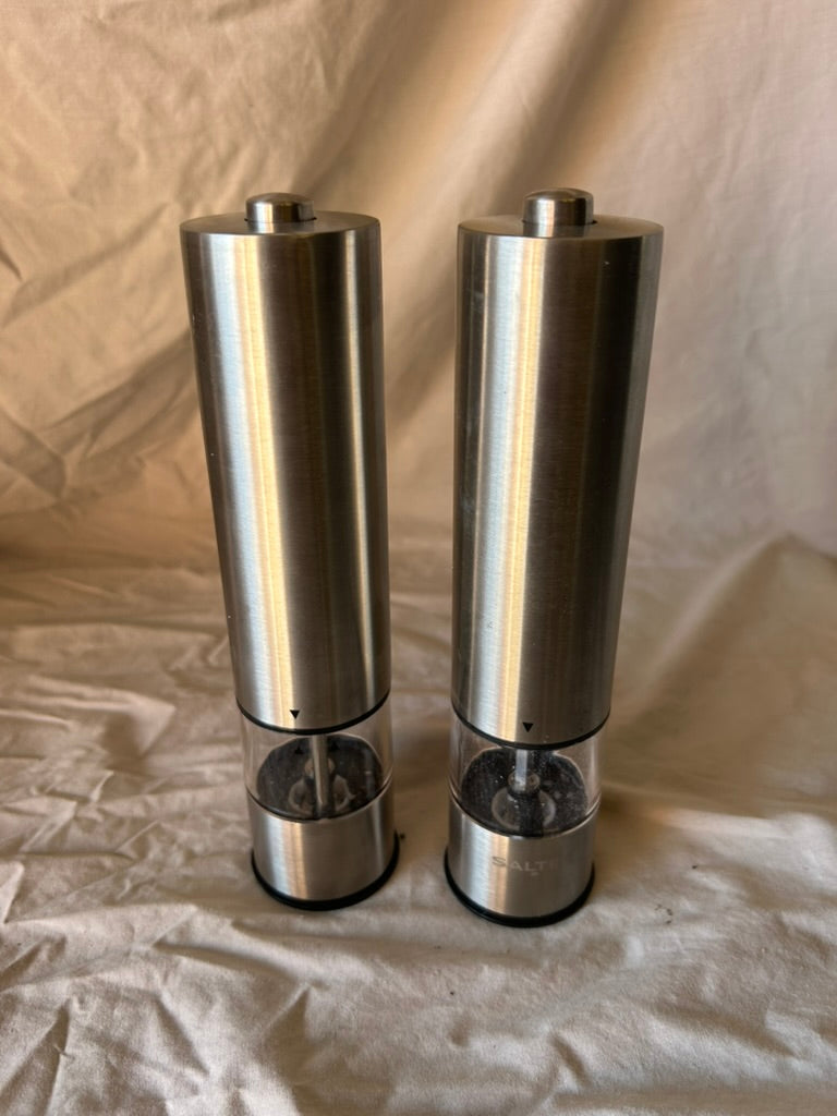 Salter COMBO-9684 Electric Salt & Pepper Grinder Set Stainless Steel Mills & Funnel, Push Button Operation, Battery Powered, Ceramic Mechanism, Adjustable Fine to Coarse Grind, Easy Refill