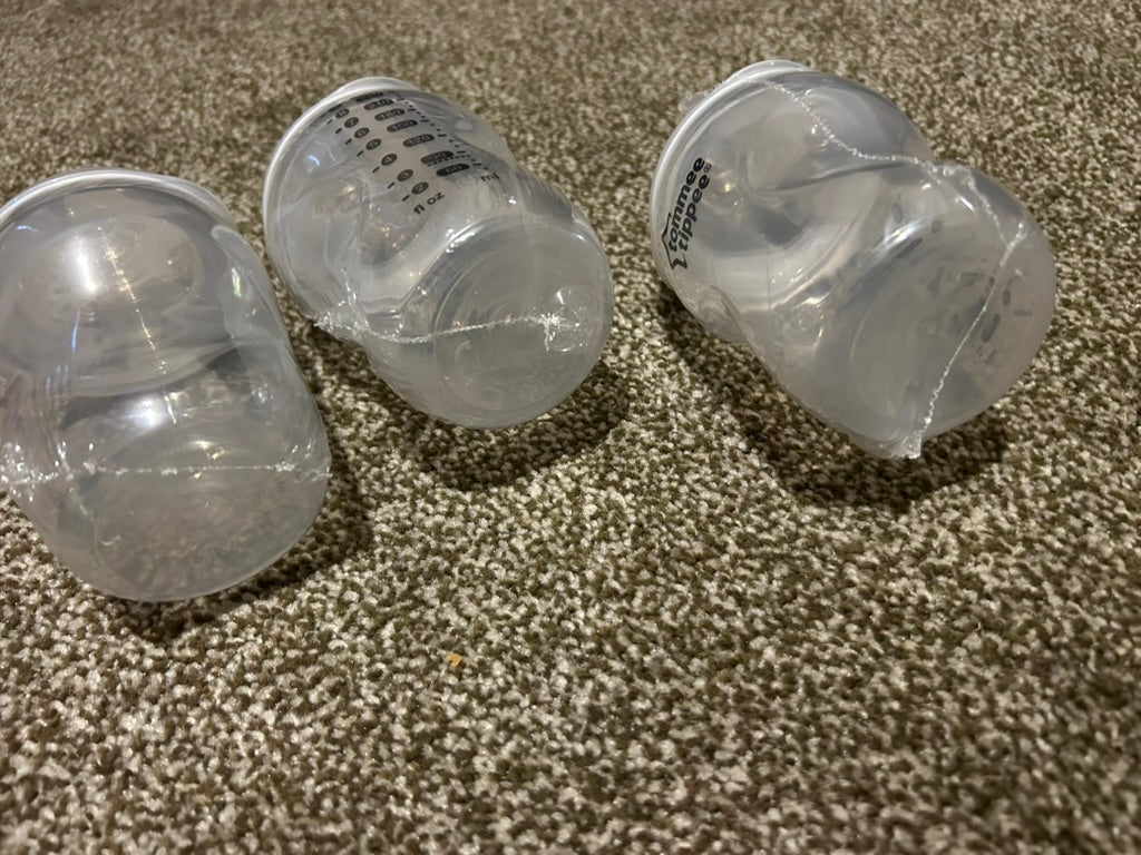 Tommee Tippee Natural Start Baby Bottles for 0m+, Pack of 3 260ml Baby Bottles, with Slow Flow Breast-Like Teat for a Natural Latch, Self-Sterilising and BPA Free, Baby Feeding Essentials