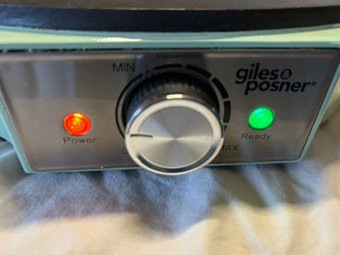 Giles & Posner EK6223GSGR Crepe Maker – Electric Pancake Hotplate, Non-Stick Cooking Surface, Large 30cm (12”) Plate, Adjustable Temperature Control Knob, Batter Spreader & Spatula, 1200 W, Green