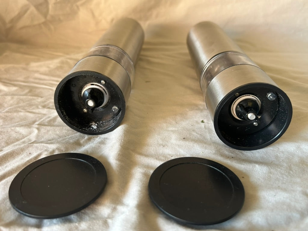 Salter COMBO-9684 Electric Salt & Pepper Grinder Set Stainless Steel Mills & Funnel, Push Button Operation, Battery Powered, Ceramic Mechanism, Adjustable Fine to Coarse Grind, Easy Refill