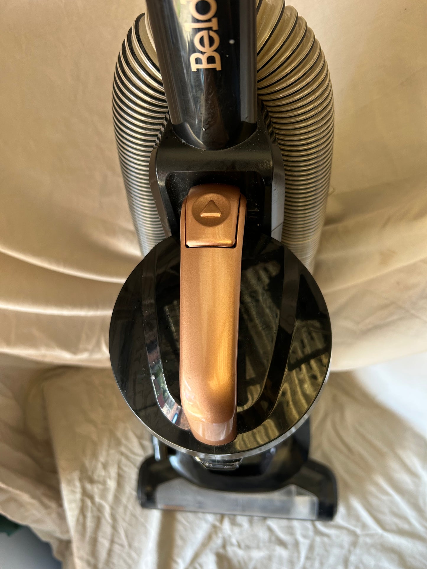 Beldray BEL0648NRG Turbo Swivel Upright Vacuum – Cyclonic Carpet Cleaner
