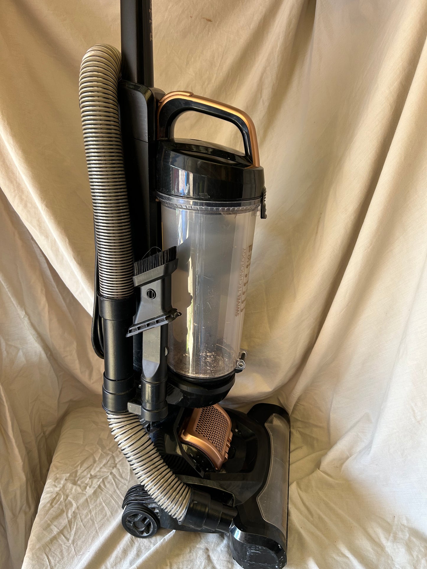 Beldray BEL0648NRG Turbo Swivel Upright Vacuum – Cyclonic Carpet Cleaner