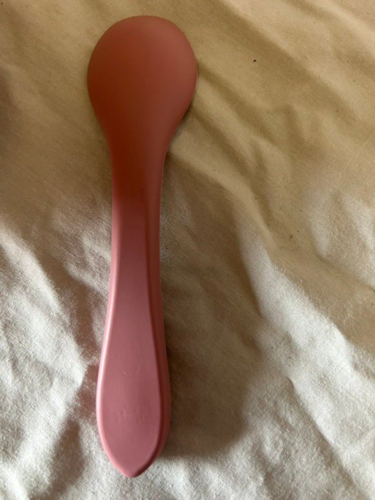 Xabono Baby Plates with Suction BPA Free Suction Plates for Baby Easy to Wash Suction Bowls for Baby and Silicone Baby Spoon Ejoyable Desing Baby Bowls First Food (Dusty Rose)