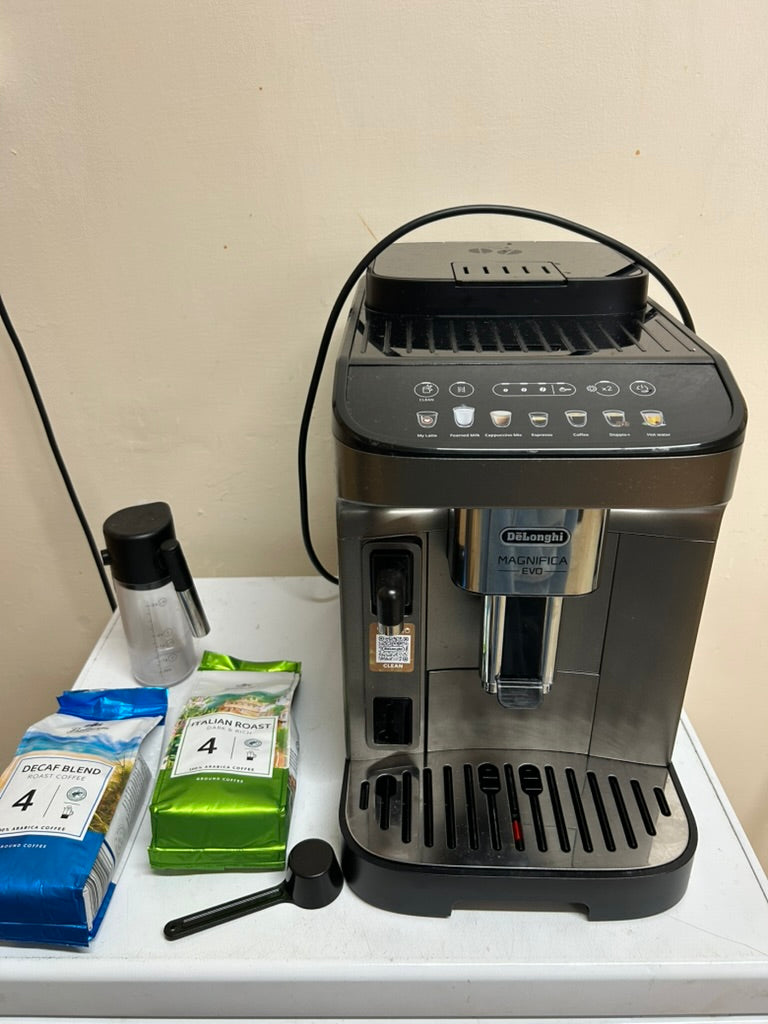 De'Longhi Magnifica Evo ECAM290.83.TB, Fully Automatic Coffee Machine with Milk Frother, Compact Size Bean to Cup Machine, LatteCrema Hot System, 7 Recipes, Soft Touch Colored Display, Black