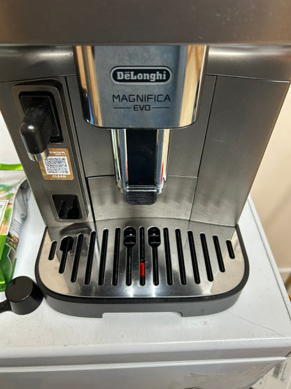 De'Longhi Magnifica Evo ECAM290.83.TB, Fully Automatic Coffee Machine with Milk Frother, Compact Size Bean to Cup Machine, LatteCrema Hot System, 7 Recipes, Soft Touch Colored Display, Black