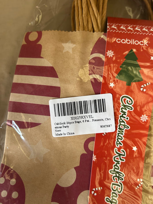 24 PCS Kraft Christmas Bags, Cabilock 6 Style Christmas Gift Bags for Presents, Christmas Wrapping Bag Gift Wrap Bags Xmas Present Bags with Handle, Small Paper Christmas Gift Box for Festival Party
